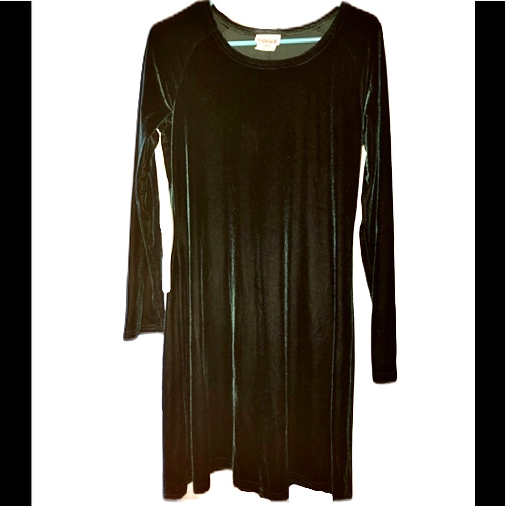Gorgeous Dark Emerald Velvet Dress